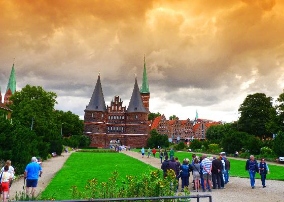 April - Oktober-Lübeck