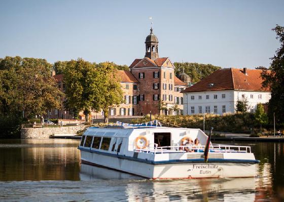 April bis Oktober-Eutin